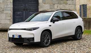 Leapmotor C10 REEV - front